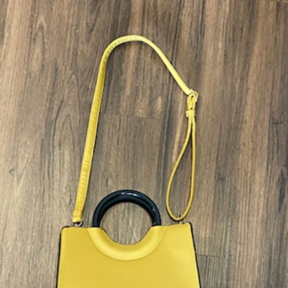 Mustard Yellow Purse - Picture 6 of 13